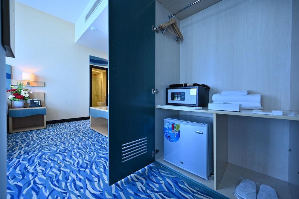 Harbour Suites Hotel Manama Extérieur photo